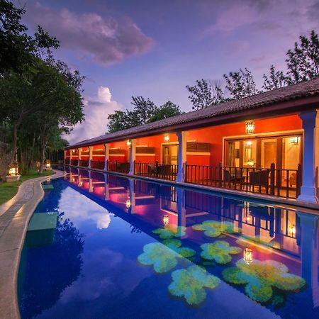 Lagoon Bay Hotel At Leonia Secundurabad エクステリア 写真